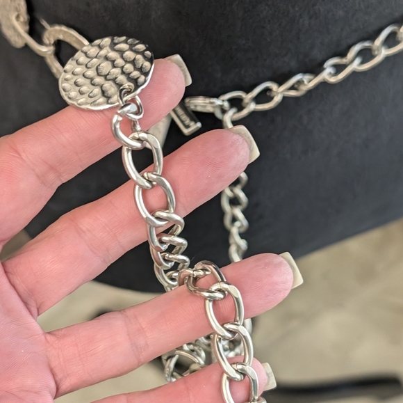 Chico's Pebbled Silver Tone Chain Belt, 50" - Picture 5 of 11